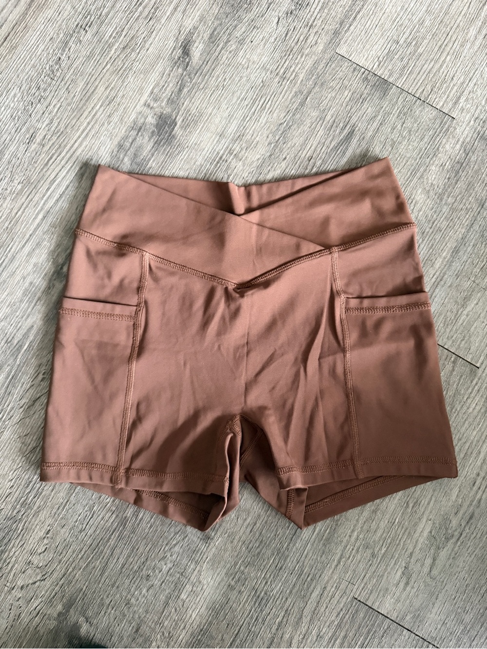 SHEIN Mauve High-Rise Cross-Waist Athletic Shorts with Side Pockets